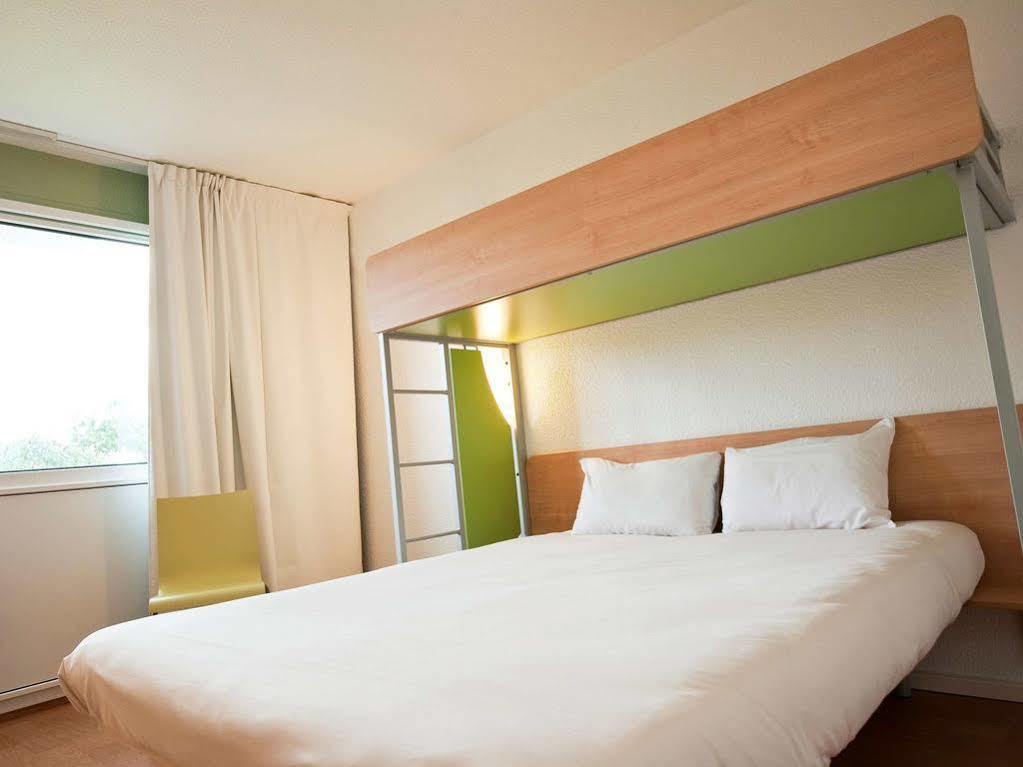 Ibis Budget Angouleme Nord Hotel Champniers  Exterior foto